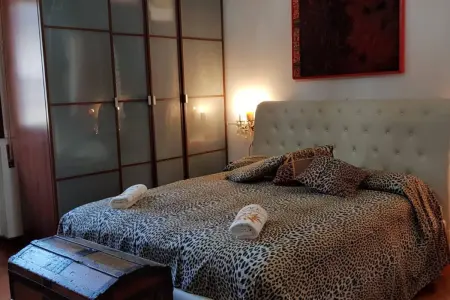 Villa avec piscine privée et jardin clôturé à Florence : photo 12