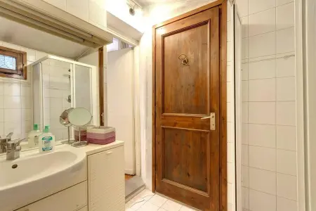 Villa avec piscine privée et jardin clôturé à Florence : photo 15