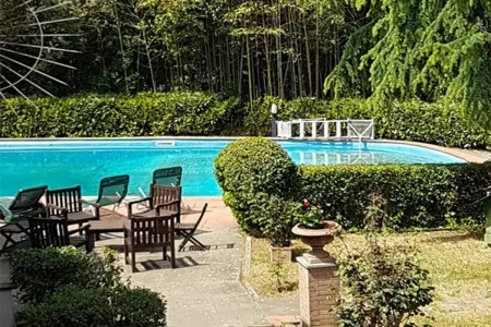 Villa avec piscine privée et jardin clôturé à Florence : photo 30