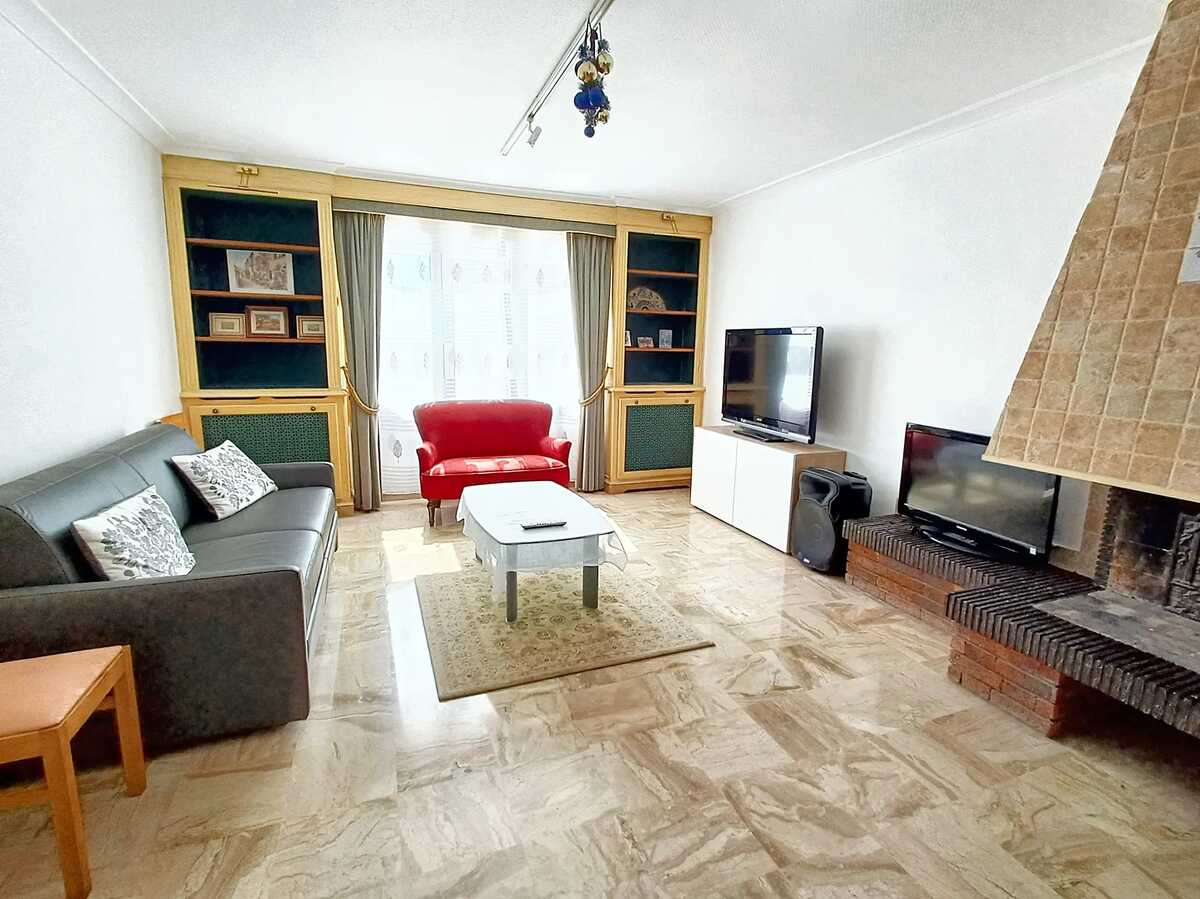 Maison 200 m² à Bondy : 5 chambres, parking, 10 pers. - Photo 1
