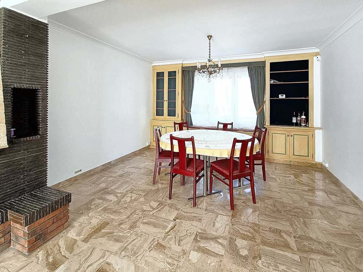 Maison 200 m² à Bondy : 5 chambres, parking, 10 pers. - Photo 5