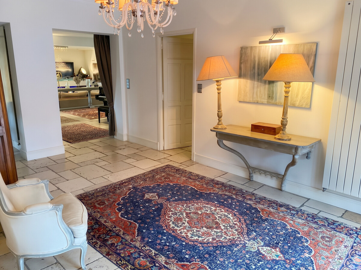 Villa d'exception à Palaja avec piscines intérieures et extérieures - Photo 10