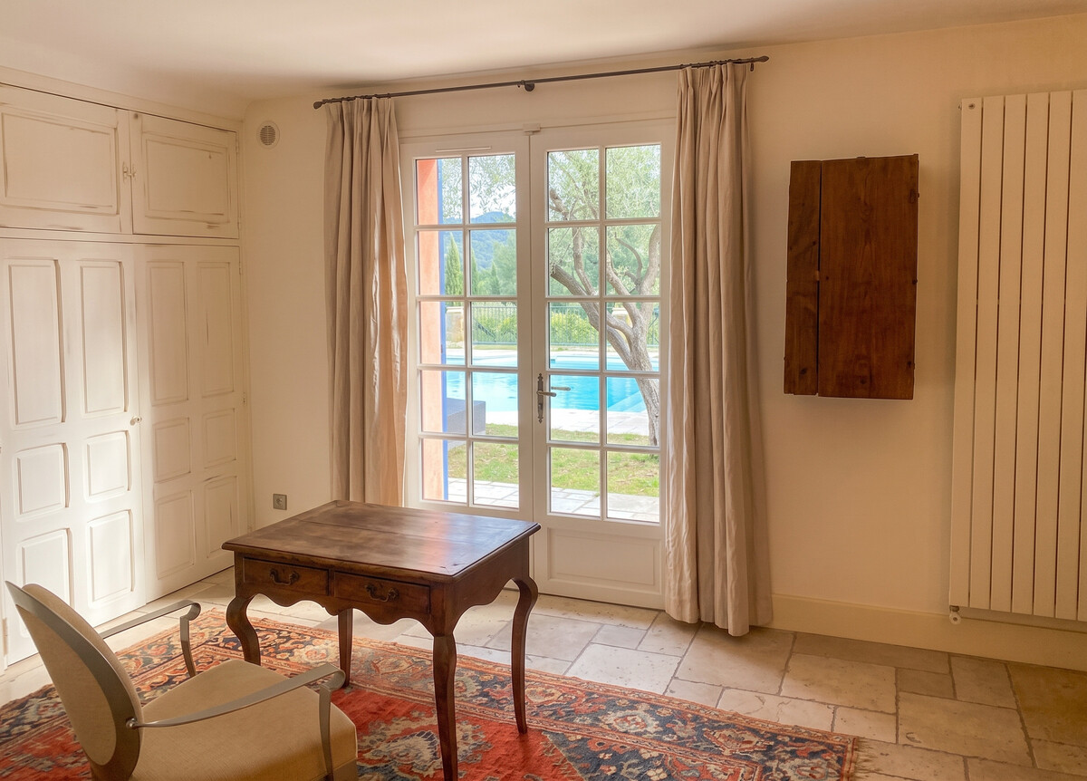 Villa d'exception à Palaja avec piscines intérieures et extérieures - Photo 19