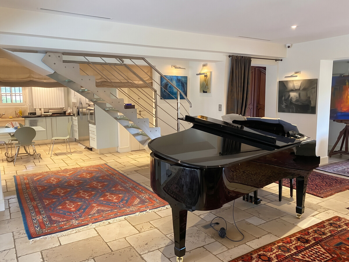 Villa d'exception à Palaja avec piscines intérieures et extérieures - Photo 33