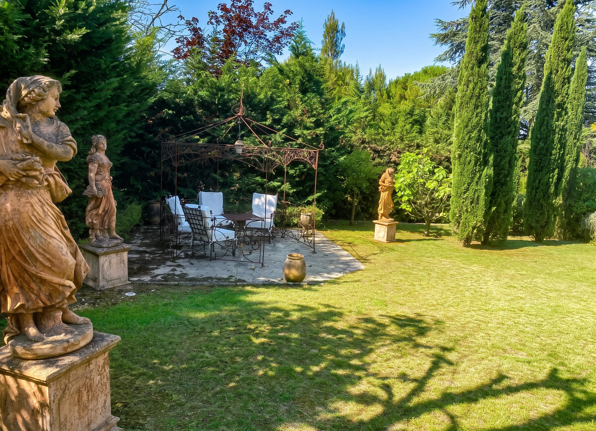 Villa d'exception à Palaja avec piscines intérieures et extérieures - Photo 48