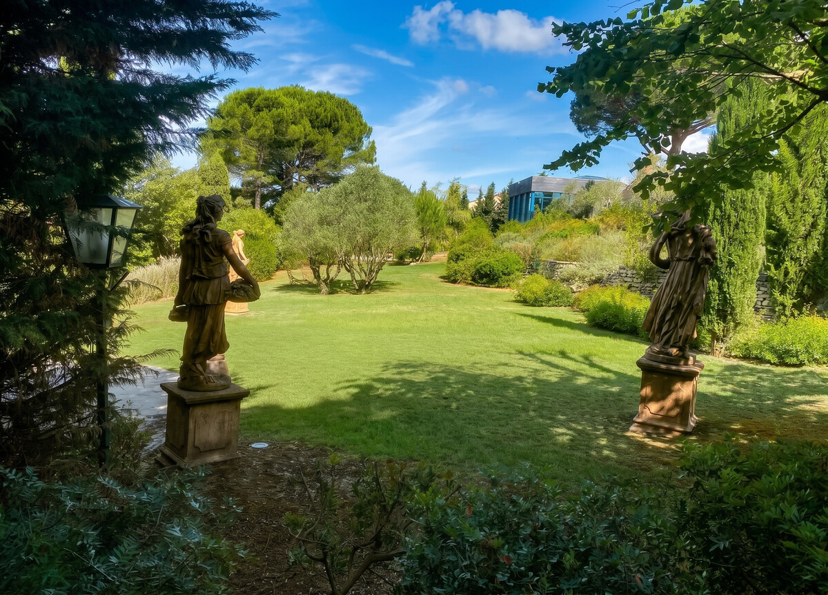 Villa d'exception à Palaja avec piscines intérieures et extérieures - Photo 49