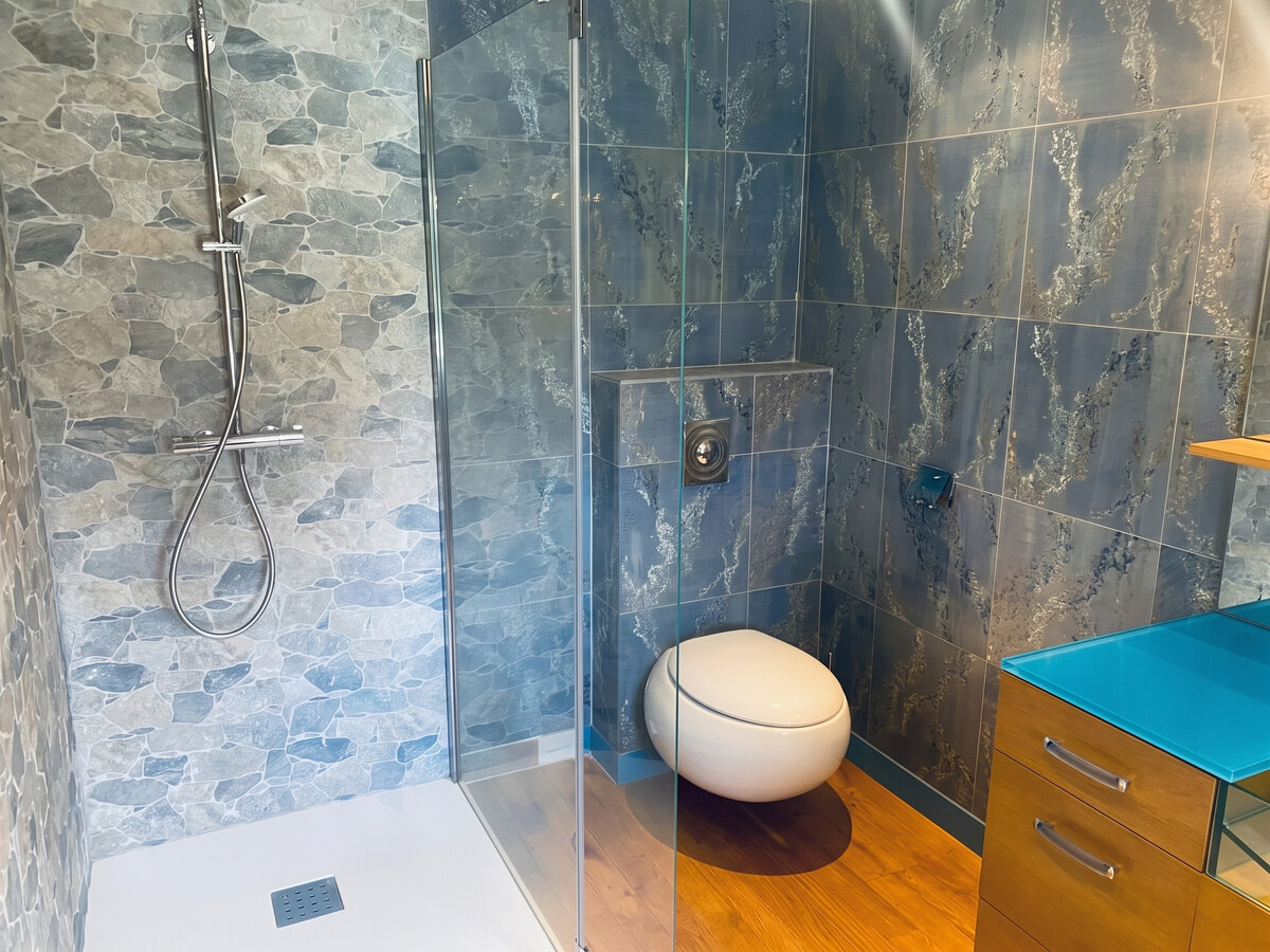 Villa d'exception à Palaja avec piscines intérieures et extérieures - Photo 73