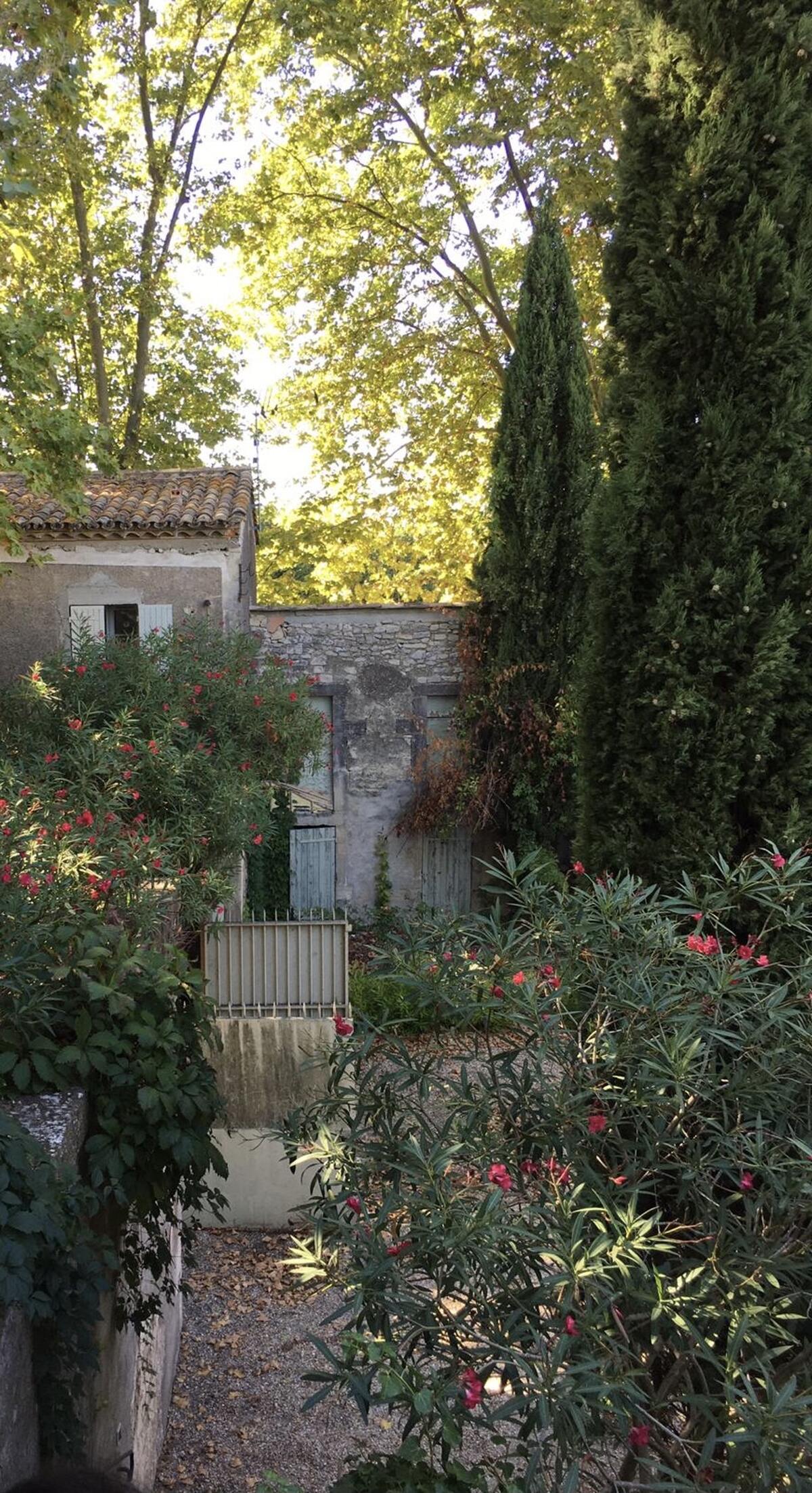 Maison 6 pers. à Nîmes, jardin privé et barbecue - Photo 14