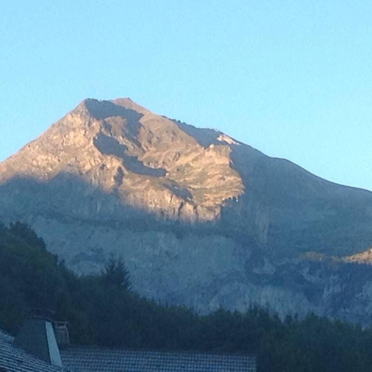 Appartement 40 m² aux Carroz, terrasse et vue montagne - Photo 9