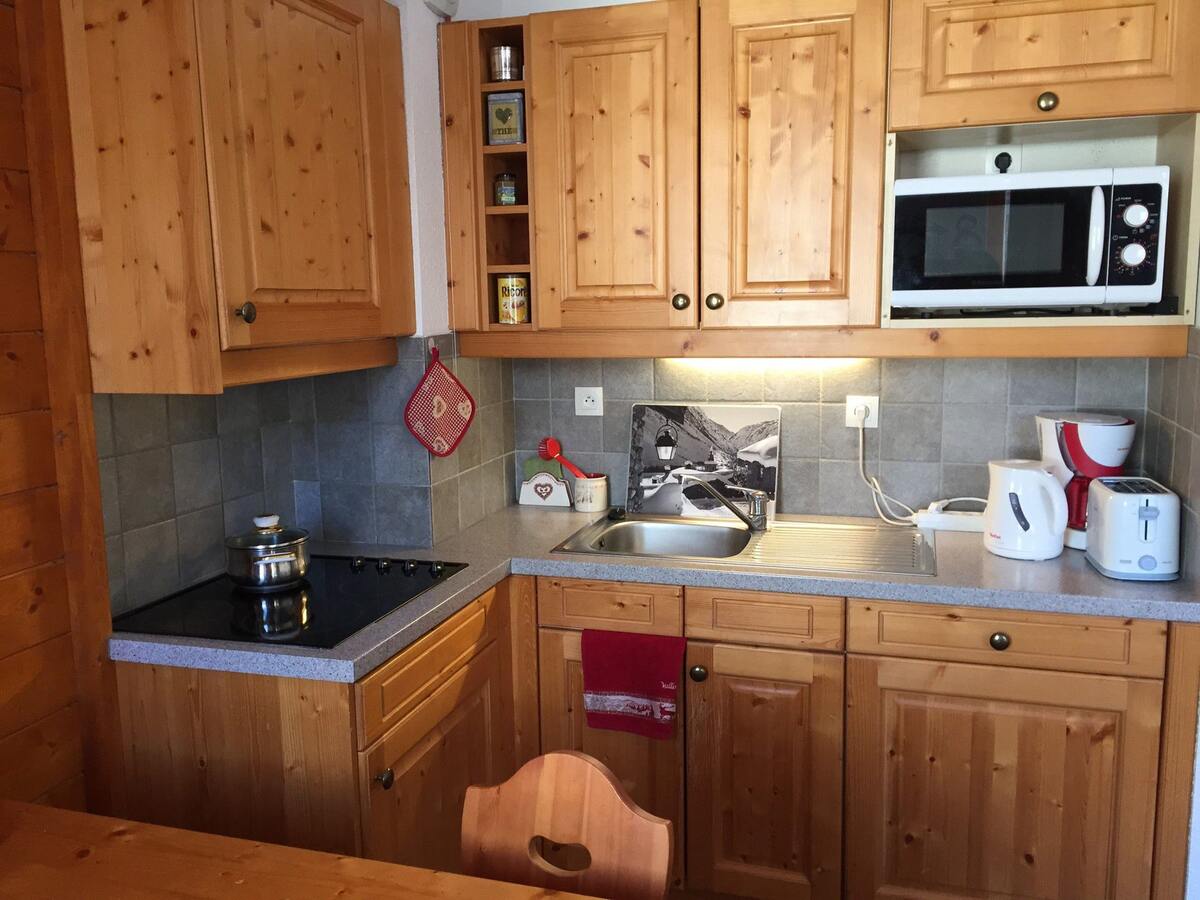 Studio 21m² à Valloire avec balcon vue montagne - Photo 5