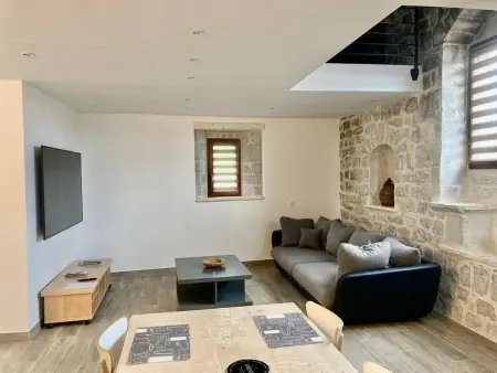 Maison de charme à Balazuc avec jardin clos et plancha électrique : photo 4