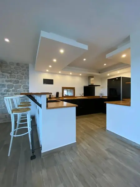 Maison de charme à Balazuc avec jardin clos et plancha électrique : photo 7