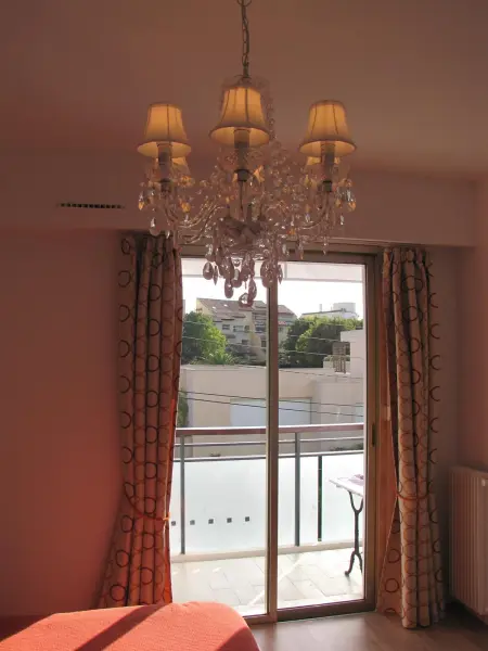 Appartement 50 m² avec terrasse et vue jardin à Antibes : photo 17