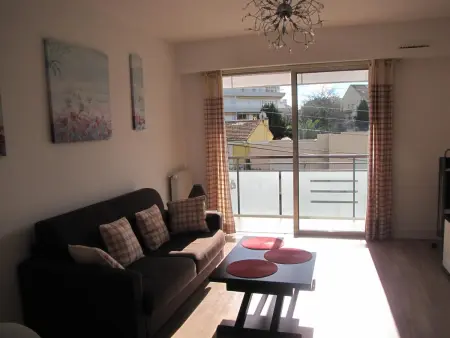 Appartement 50 m² avec terrasse et vue jardin à Antibes : photo 23