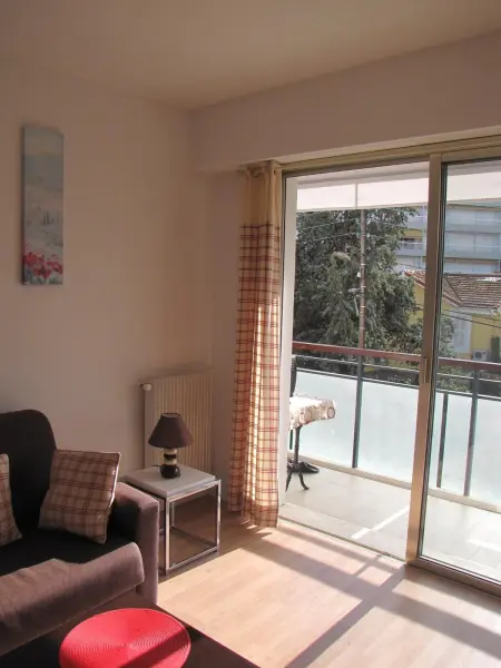 Appartement 50 m² avec terrasse et vue jardin à Antibes : photo 24