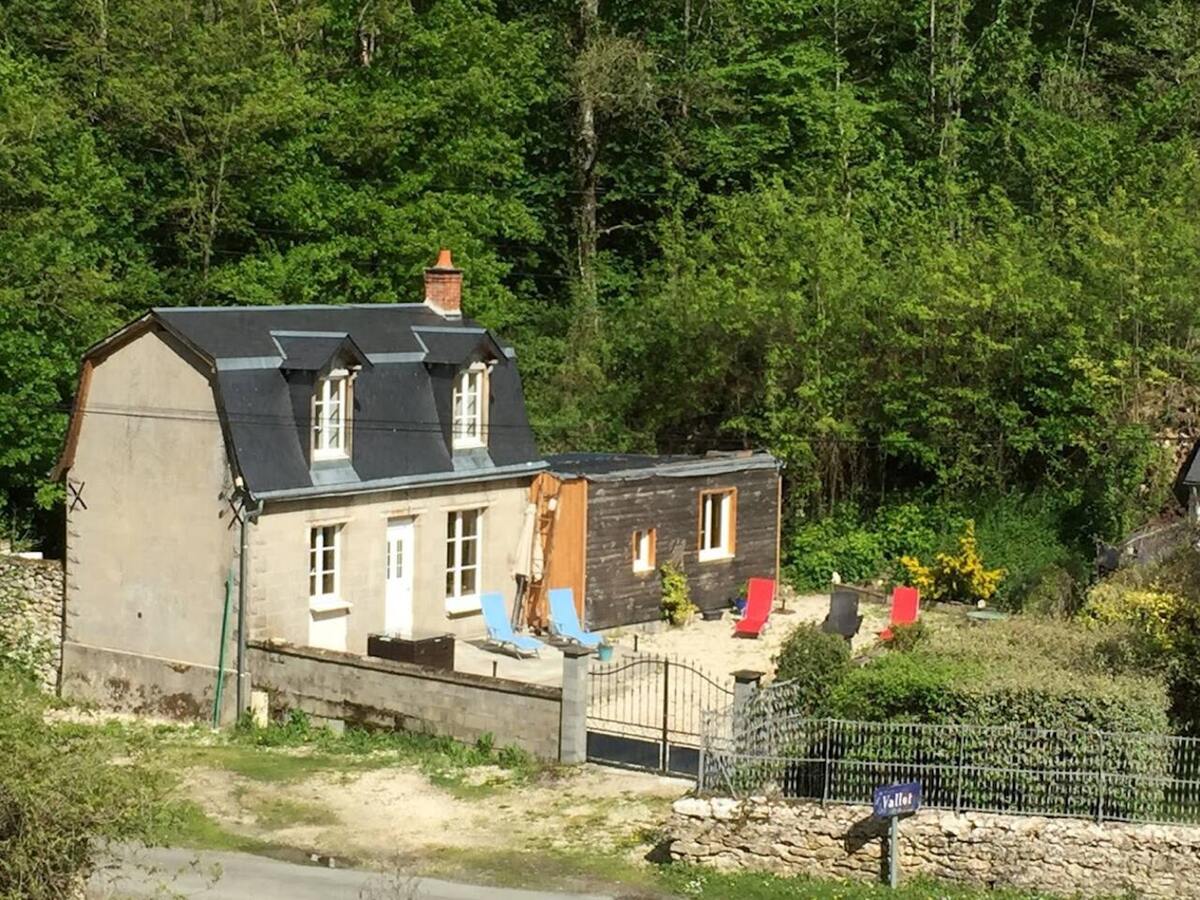 Maison 3 chambres à Bléré, cheminée et terrasse barbecue - Photo 1