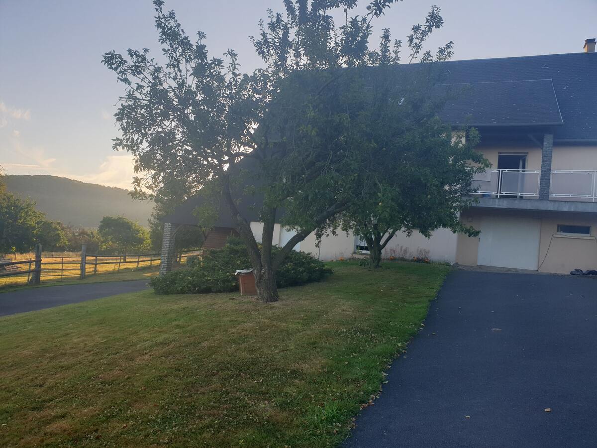 Maison 70 m² Saint-Remy, jardin avec barbecue et vue montagne - Photo 10