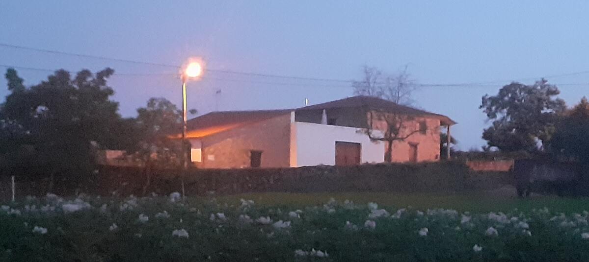 Maison de charme à Parada, cheminée et vue montagne - Photo 2