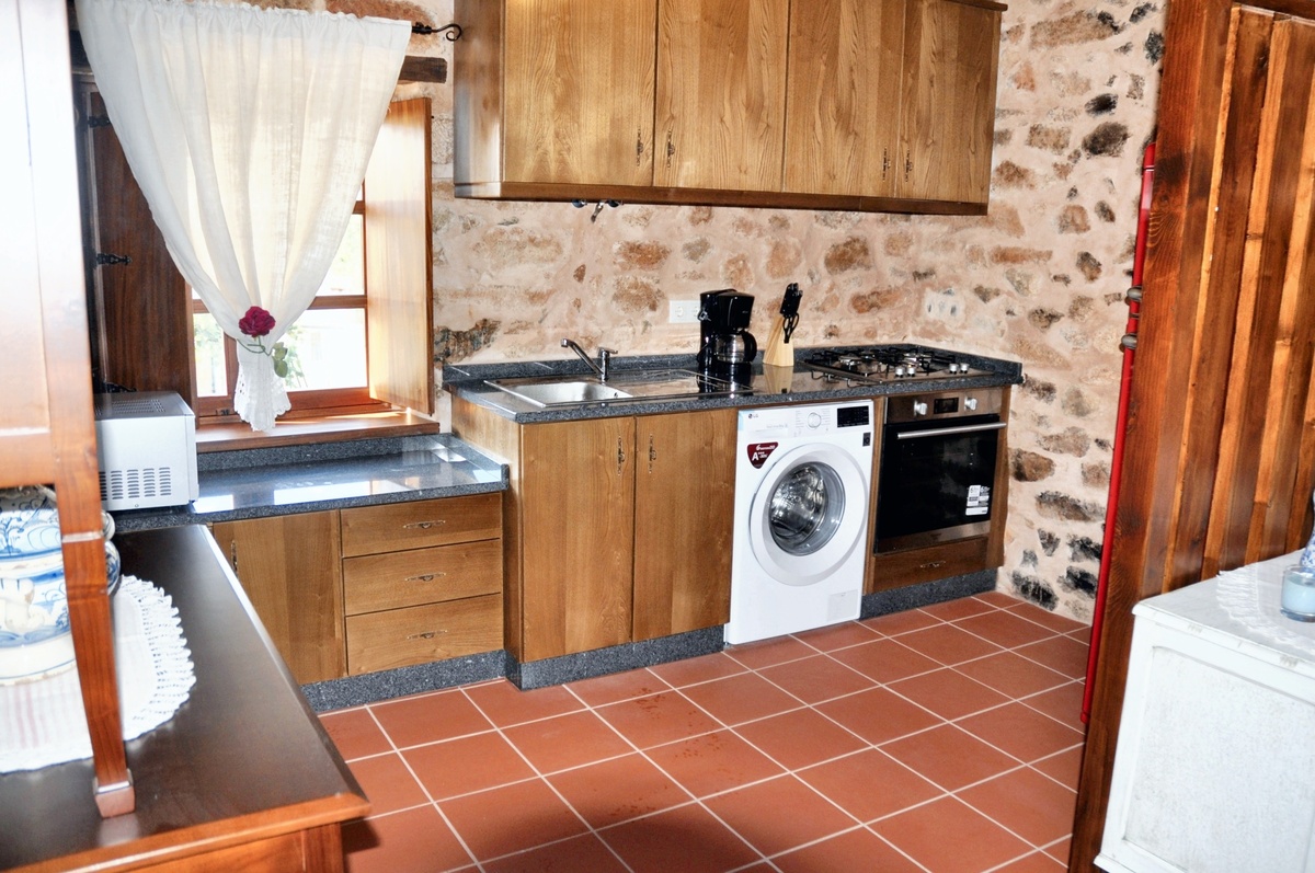 Maison de charme à Parada, cheminée et vue montagne - Photo 4