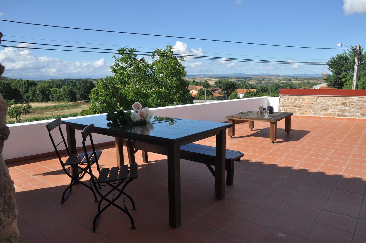 Maison de charme à Parada, cheminée et vue montagne - Photo 5