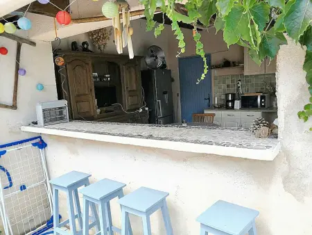 Appartement charmant proche d'Avignon avec piscine privée - Photo 2