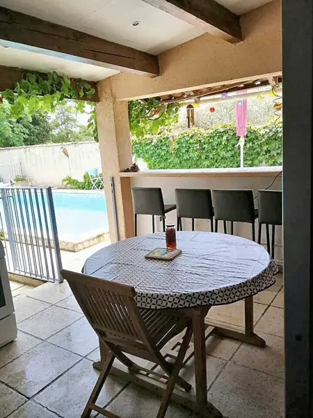 Appartement charmant proche d'Avignon avec piscine privée - Photo 6