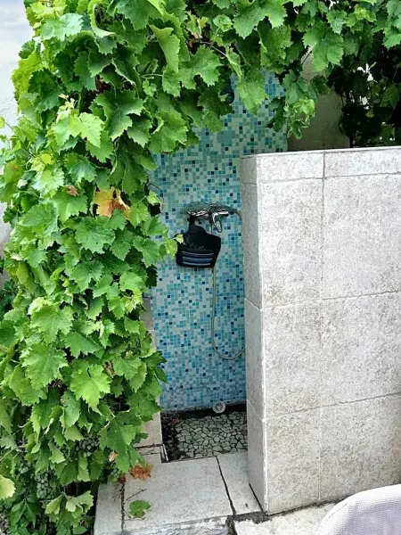 Appartement charmant proche d'Avignon avec piscine privée - Photo 8