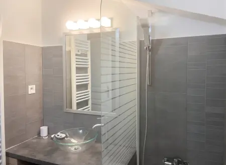 Appartement 45 m² avec terrasse privée à Vedène, animaux acceptés : photo 7