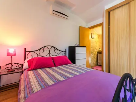Villa avec piscine privée et vue lac à Cividade, 6 personnes : photo 8