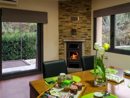 Villa avec piscine privée et vue lac à Cividade, 6 personnes : photo 10
