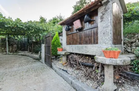 Villa avec piscine privée et vue lac à Cividade, 6 personnes : photo 15
