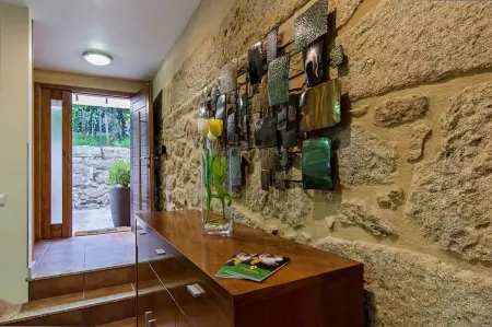 Villa avec piscine privée et vue lac à Cividade, 6 personnes : photo 16
