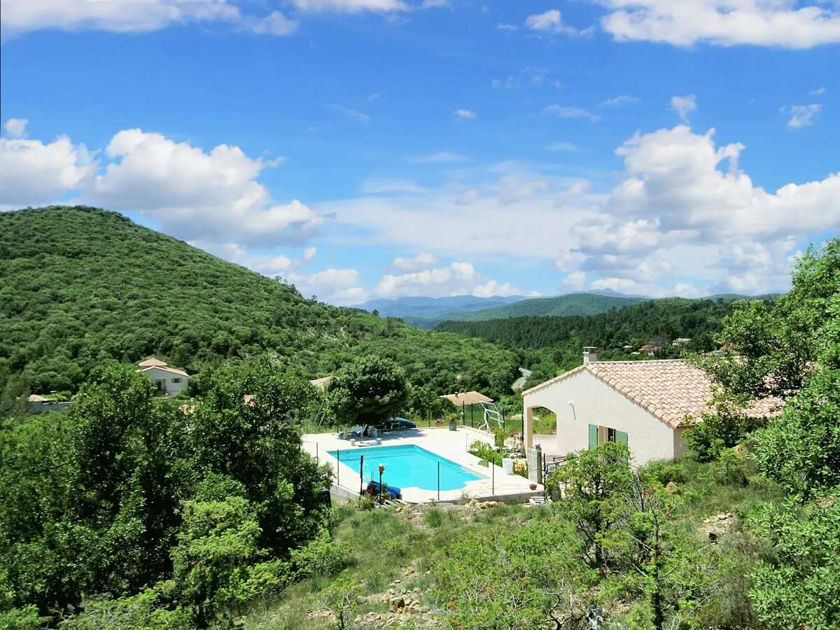Villa 200 m² Saint-Jean-du-Pin : 6 chambres, piscine privée - Photo 1