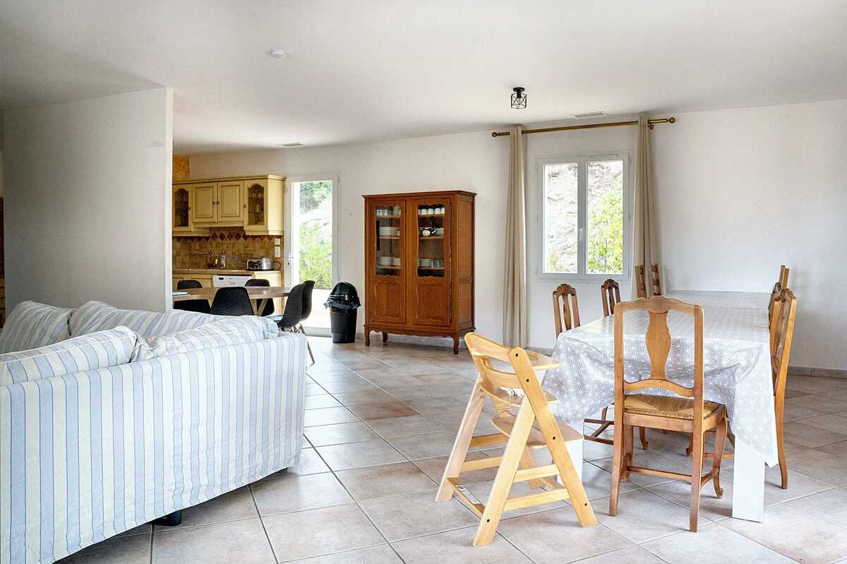 Villa 200 m² Saint-Jean-du-Pin : 6 chambres, piscine privée - Photo 11