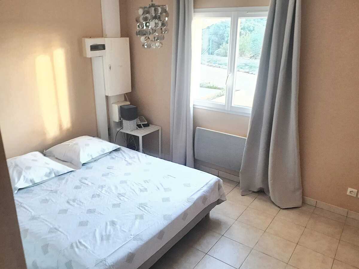 Villa 200 m² Saint-Jean-du-Pin : 6 chambres, piscine privée - Photo 26