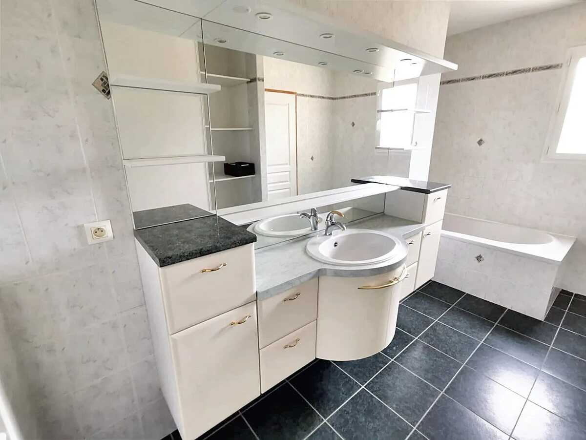 Villa 200 m² Saint-Jean-du-Pin : 6 chambres, piscine privée - Photo 31