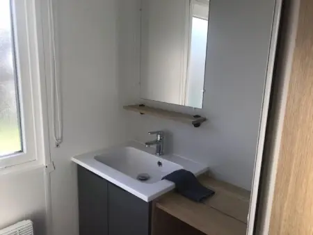 Bungalow avec piscine partagée à Canet-en-Roussillon, 8 personnes : photo 7