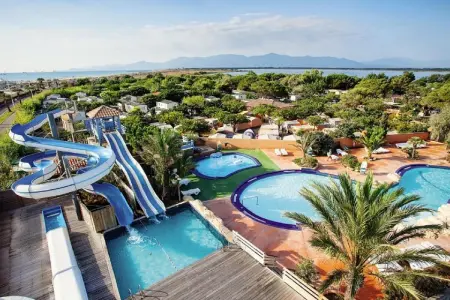 Bungalow avec piscine partagée à Canet-en-Roussillon, 8 personnes : photo 9
