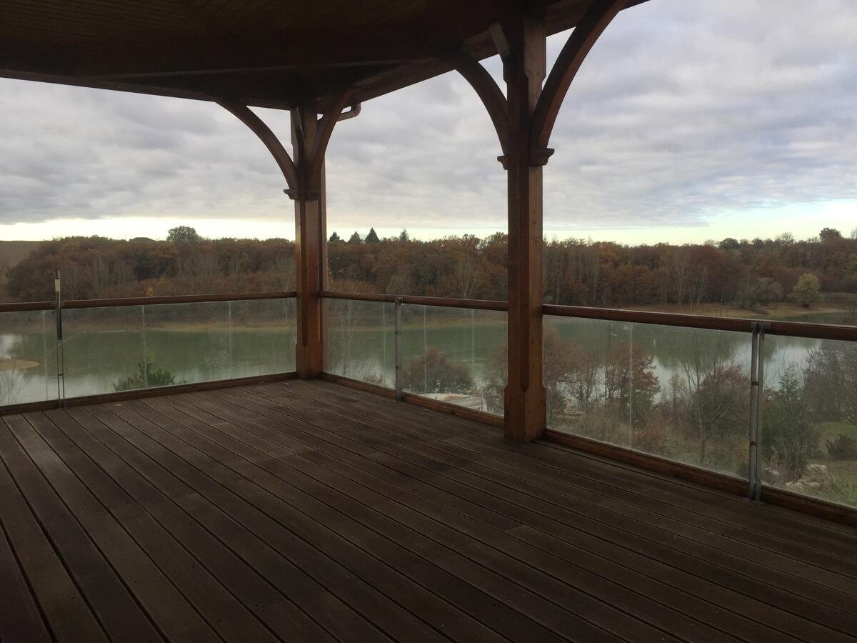 Appartement 120 m² piscine privée et vue lac - Photo 3