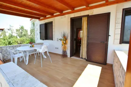 Appartement à Vieste avec piscine partagée et jardin clôturé : photo 12