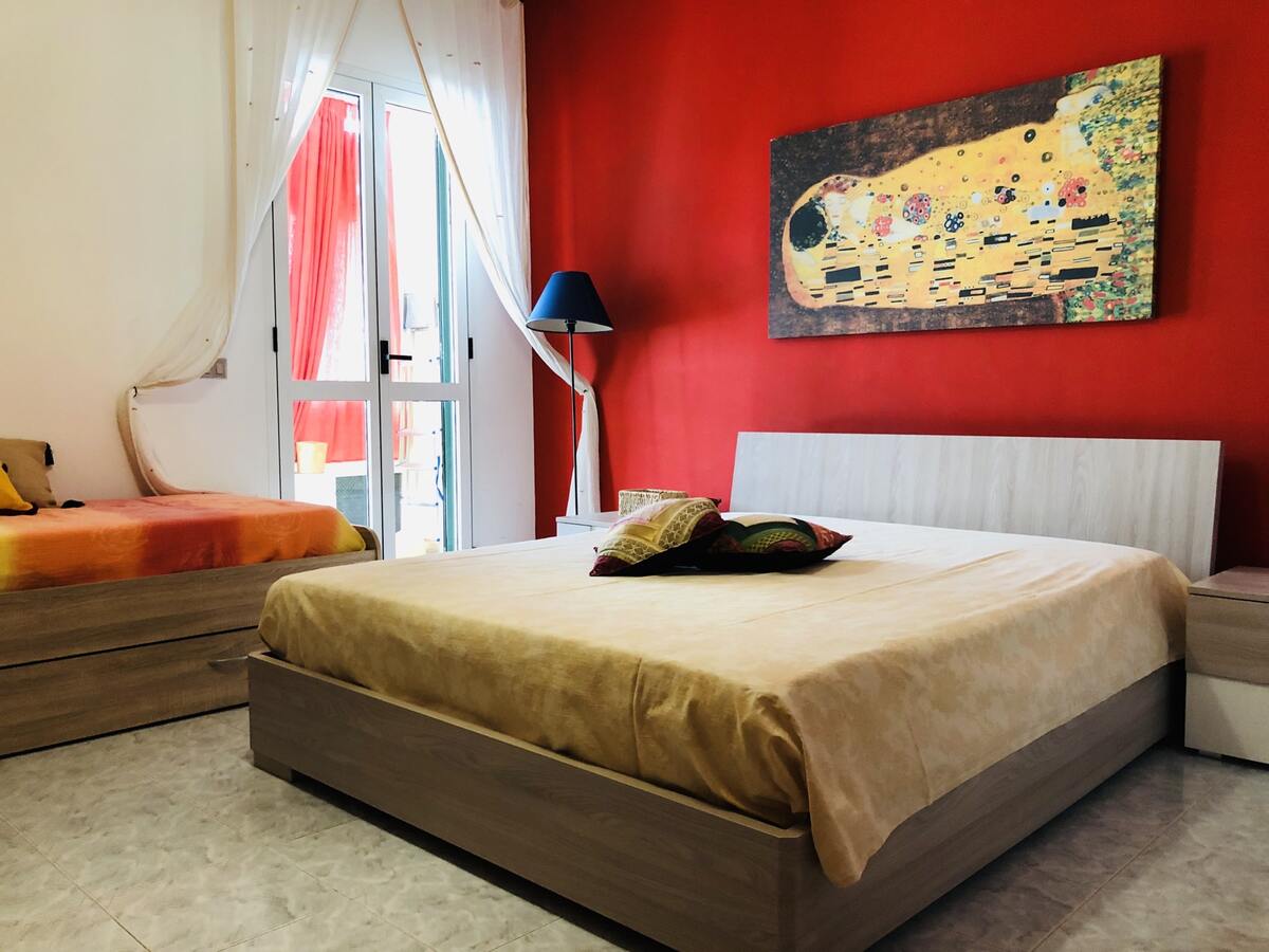 Appartement 50 m² avec balcon et clim à Baia Verde, parking sur demande - Photo 4