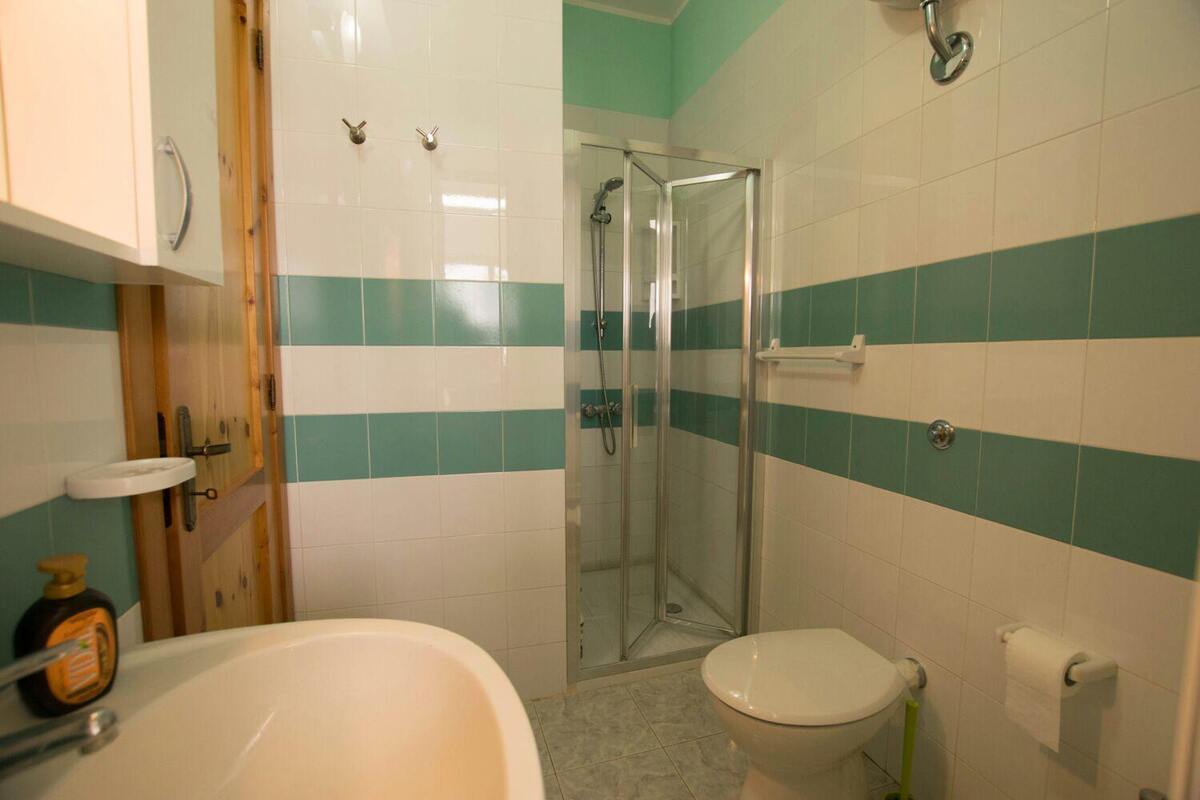 Appartement 50 m² avec balcon et clim à Baia Verde, parking sur demande - Photo 8