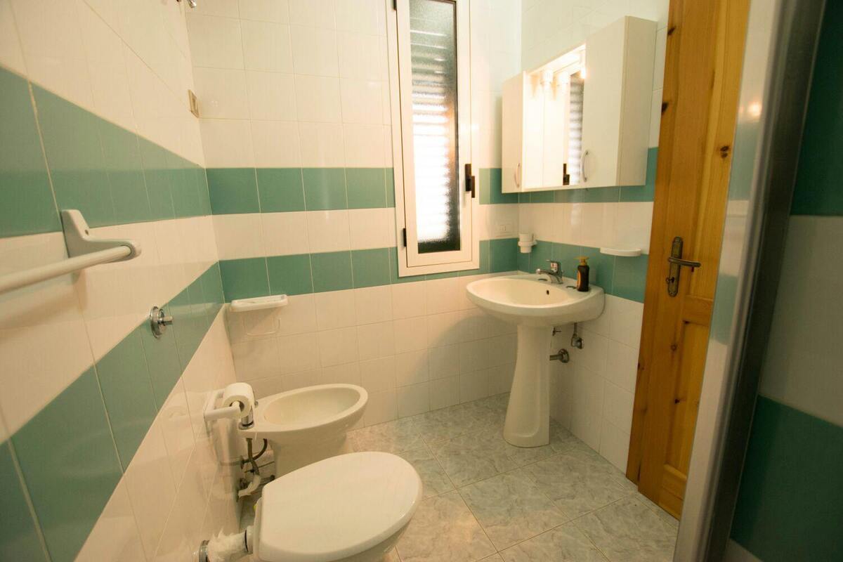 Appartement 50 m² avec balcon et clim à Baia Verde, parking sur demande - Photo 9
