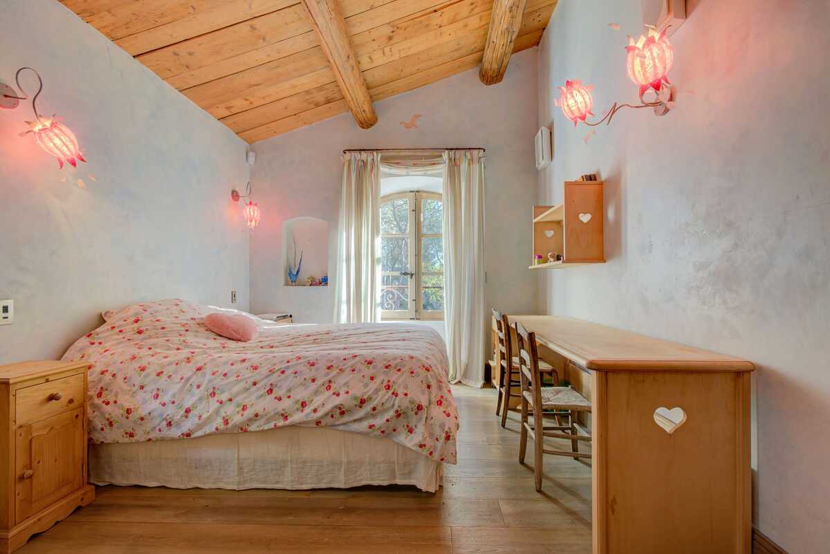 Villa 7 chambres à Lambesc avec piscine, spa et jacuzzi - Photo 19