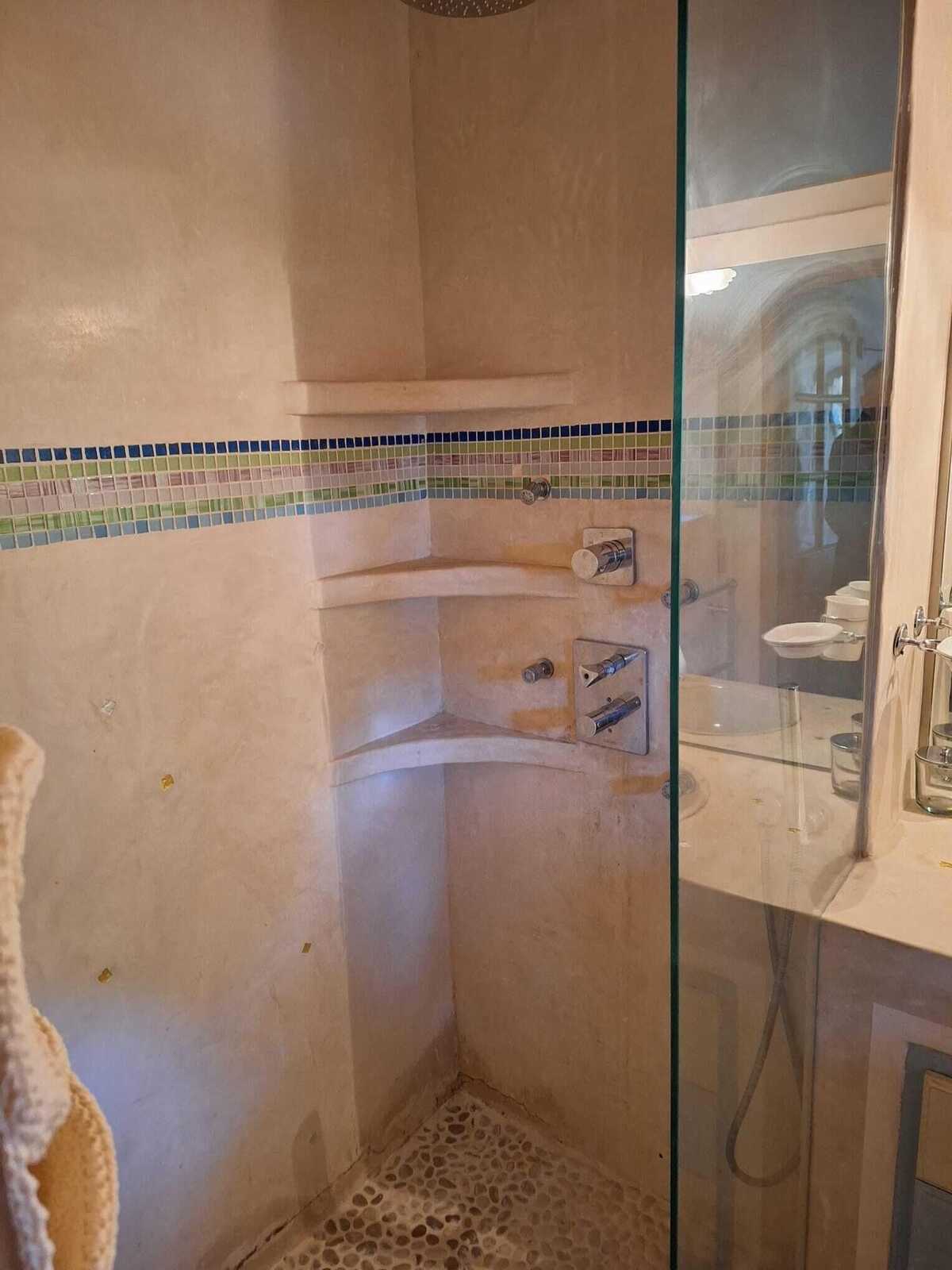 Villa 7 chambres à Lambesc avec piscine, spa et jacuzzi - Photo 34