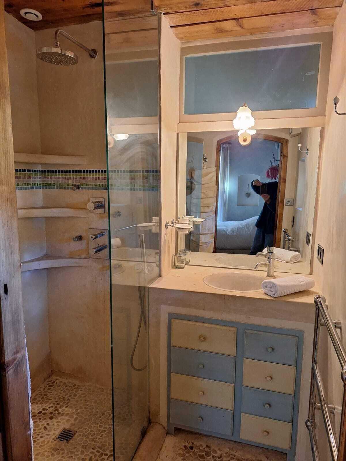 Villa 7 chambres à Lambesc avec piscine, spa et jacuzzi - Photo 35