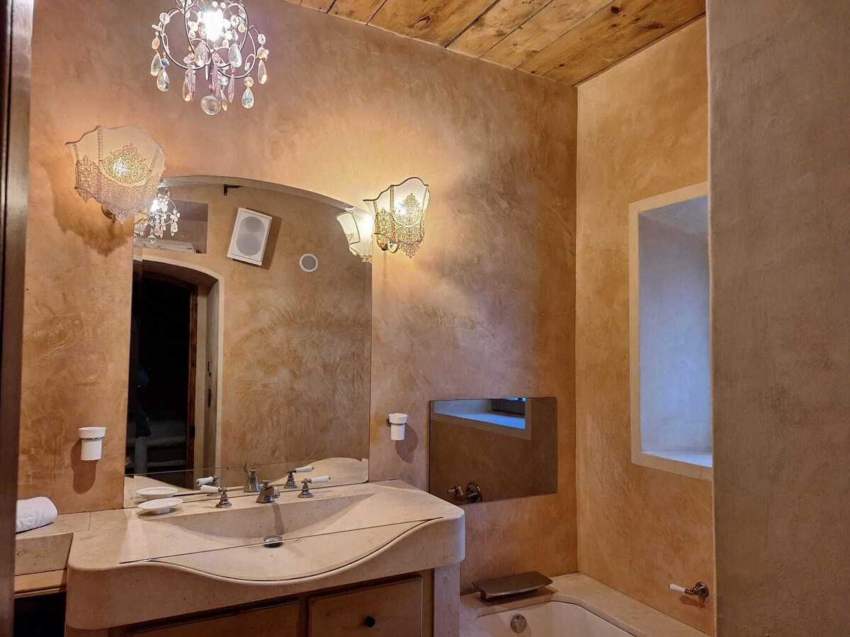 Villa 7 chambres à Lambesc avec piscine, spa et jacuzzi - Photo 38