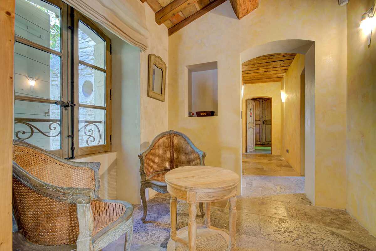 Villa 7 chambres à Lambesc avec piscine, spa et jacuzzi - Photo 47
