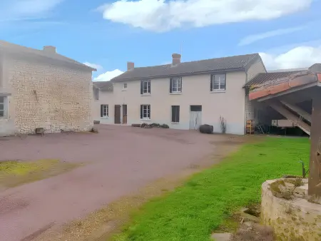Maison de charme avec jardin aux Trois-Moutiers, 116 m², 6 pers. - Photo 9