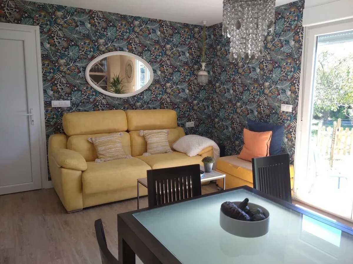 Maison 40 m² à Parada, jardin clôturé et vue montagne - Photo 3